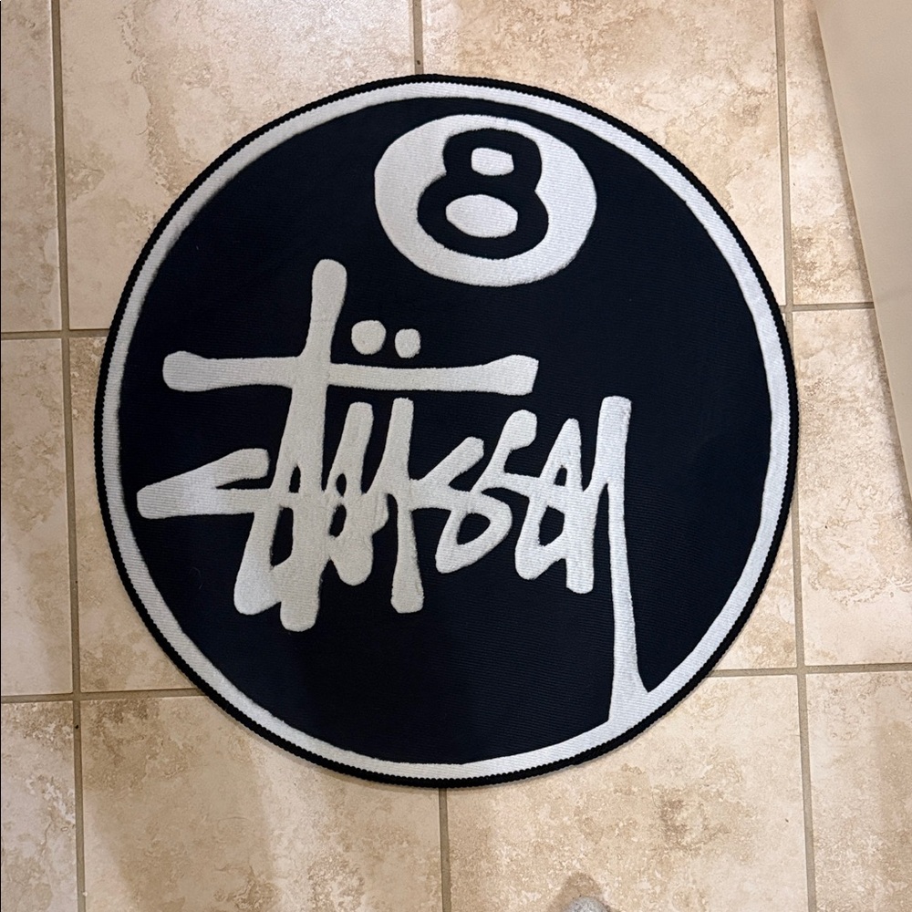 Stüssy 8-Ball Round Logo Rug - Black & White